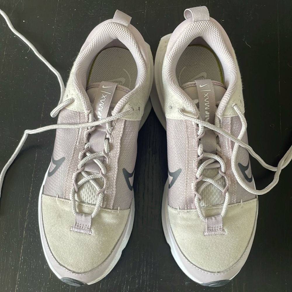 Nike Air Max Womens - Lightly Worn - Picture 2 of 6